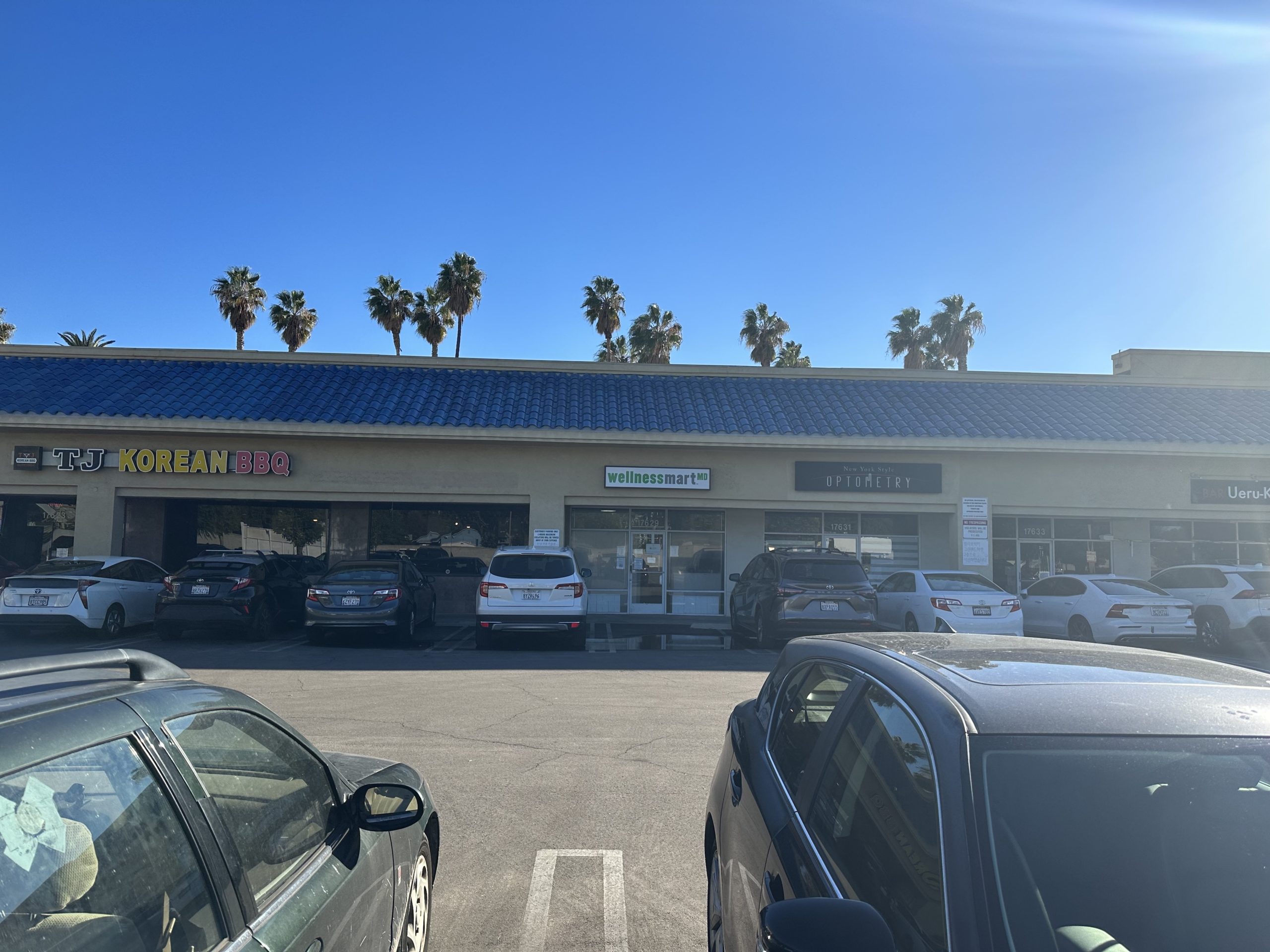 Van Nuys Exterior Office WellnessMart